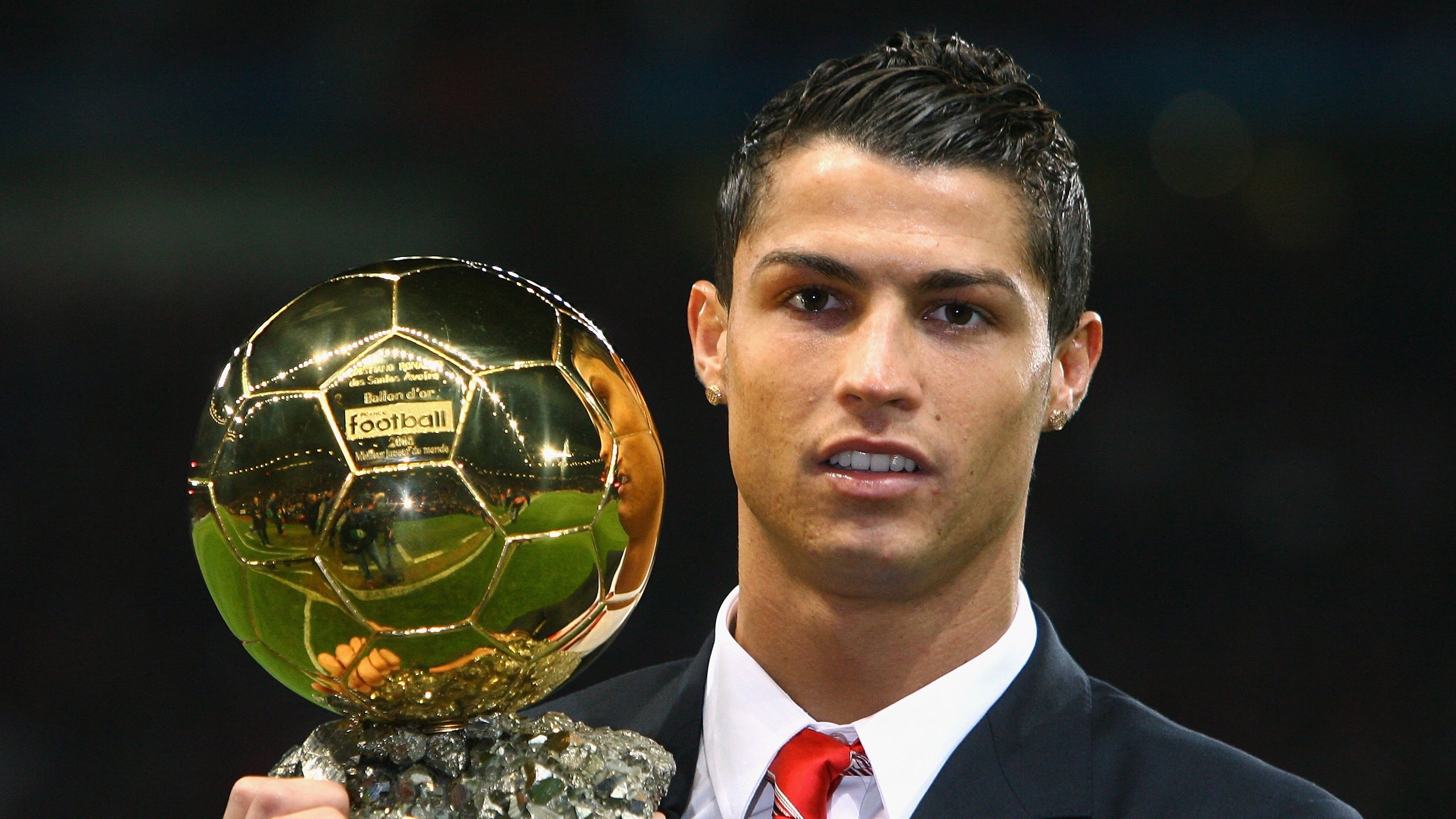 迈凯伦横扫梅赛德斯,塞恩斯扛起全队,银箭陨落与跃马新魂的启示